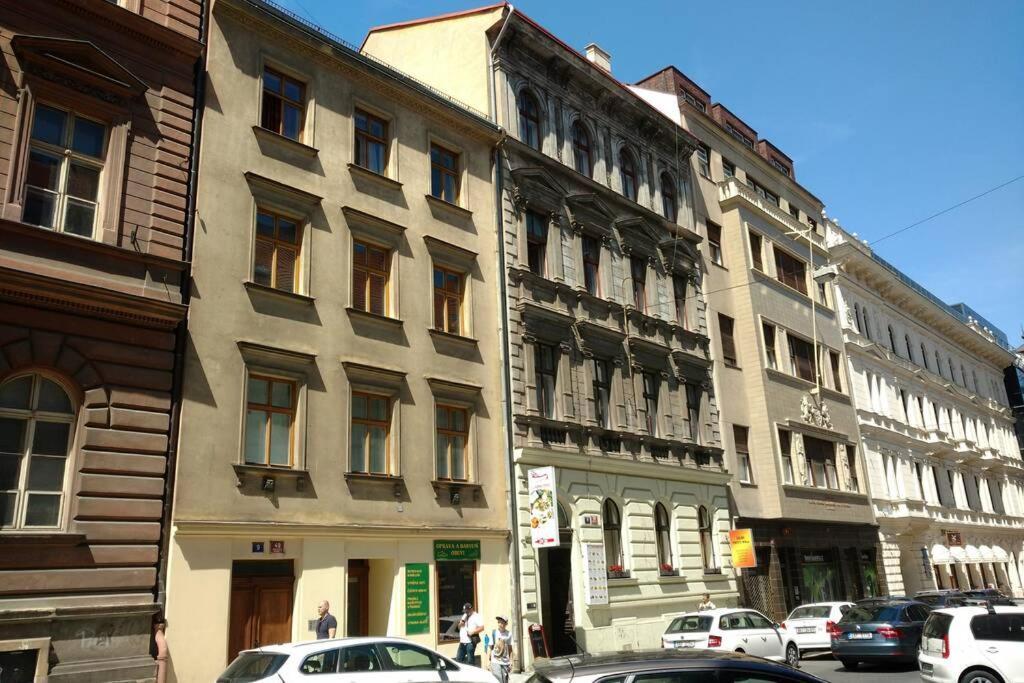 Marvelous Apartment In The Center Of Prague Exterior photo